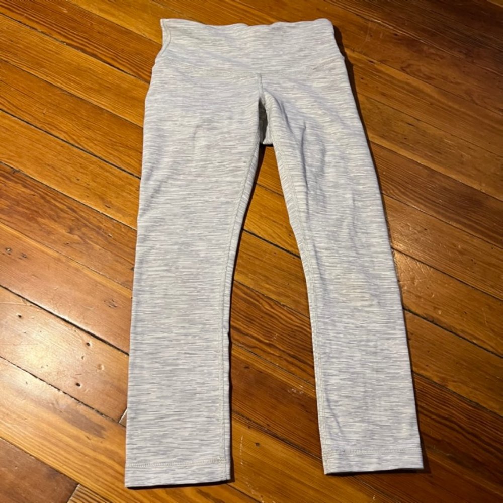 LULULEMON WUNDER UNDER CROP III SIZE 2